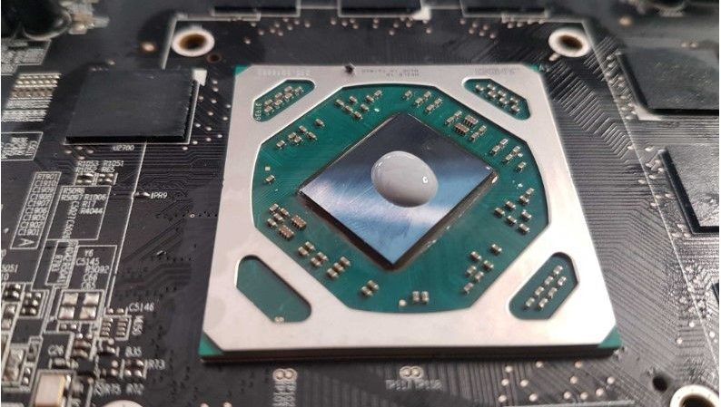 Image of placing the Thermal paste in GPU